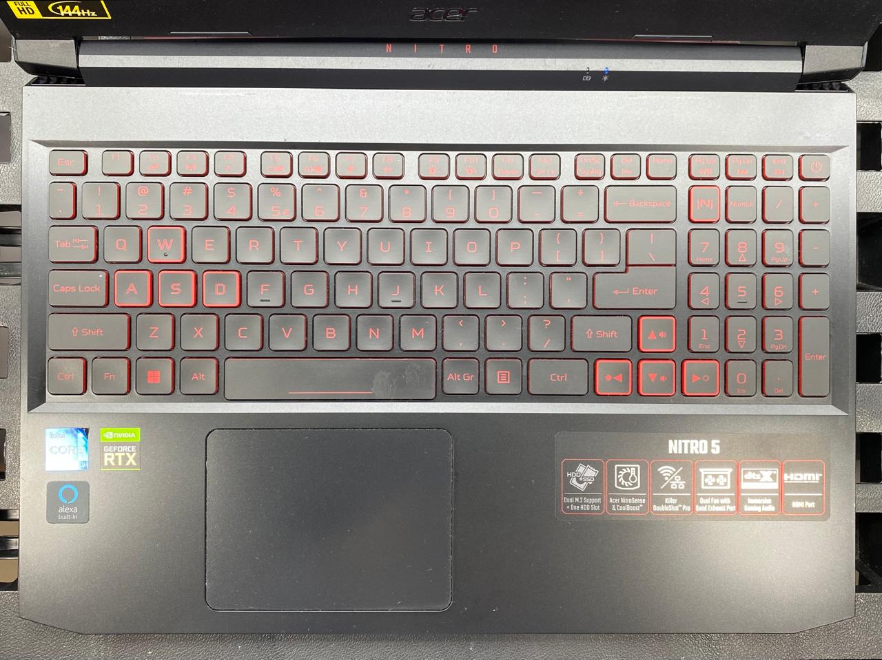 Laptop Acer Nitro 5 N20C1 15.6" Core i7-11800H 32GB RAM 512GB M.2 SSD nVIDIA GeForce RTX 3050 Ti WINDOWS 11 PRO c/cargador