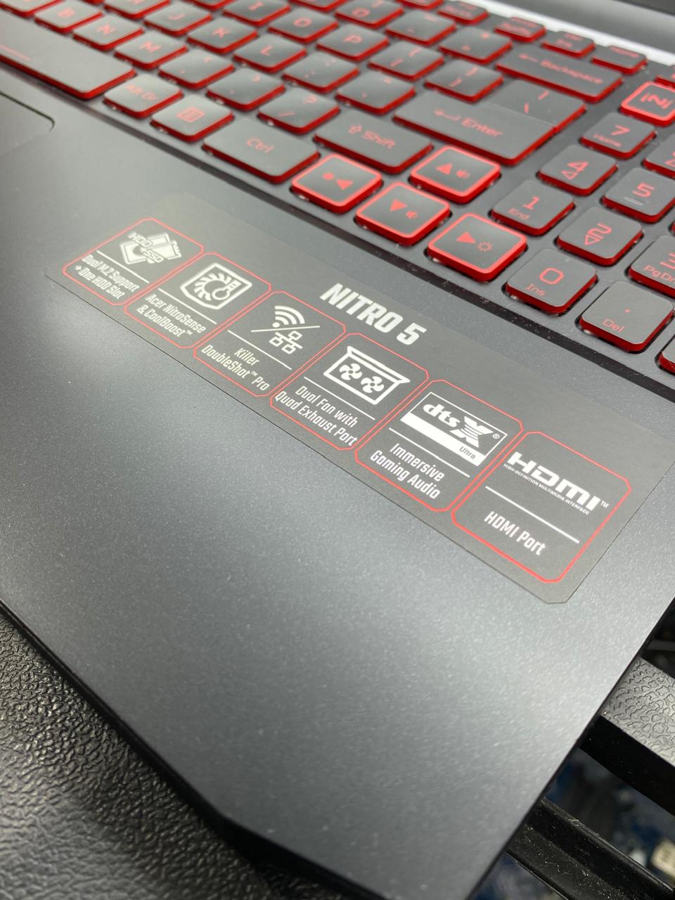 Laptop Acer Nitro 5 N20C1 15.6" Core i7-11800H 32GB RAM 512GB M.2 SSD nVIDIA GeForce RTX 3050 Ti WINDOWS 11 PRO c/cargador