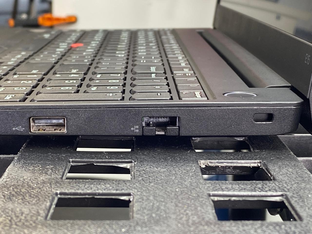 Lenovo ThinkPad E15 15.6" 1920x1080 (FHD) Core i5-10210U 16GB RAM DDR4 256GB NVMe SSD + 1TB HDD WINDOWS 11 PRO