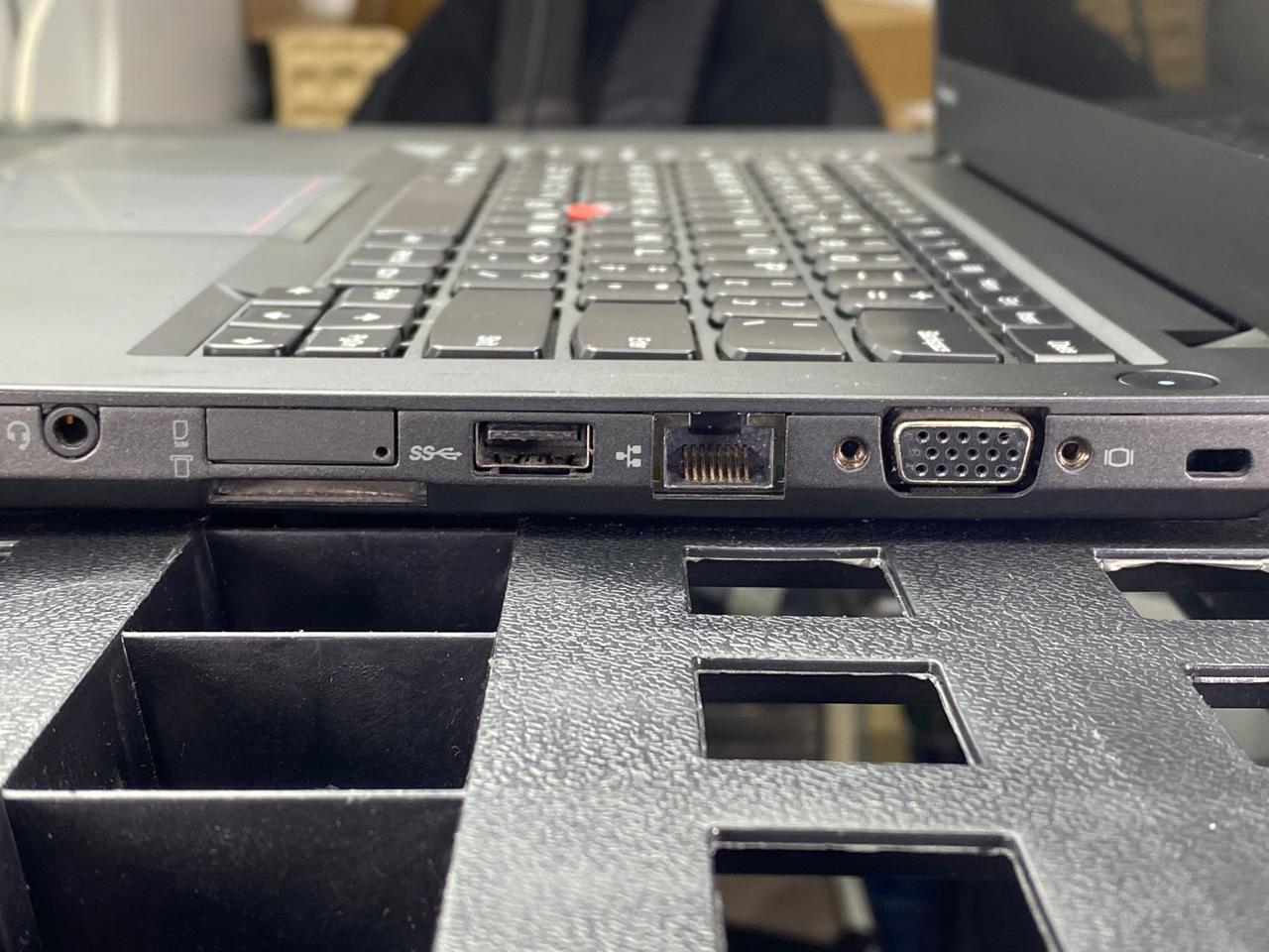 Laptop Lenovo ThinkPad T440s 14" 1600x900 (HD) Core i7-4600U 12GB RAM DDR3 275GB SSD WINDOWS 11 PRO c/ cargador