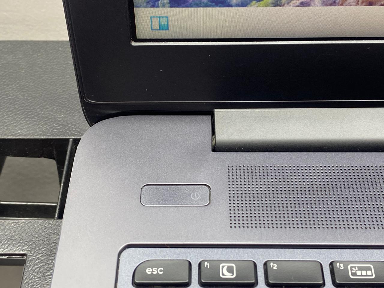 Laptop HP ZBook 15 G3 15.6" 1920x1080 (FHD) Core i7-6700HQ 32GB RAM DDR4 512GB SSD WINDOWS 11 PRO c/ cargador