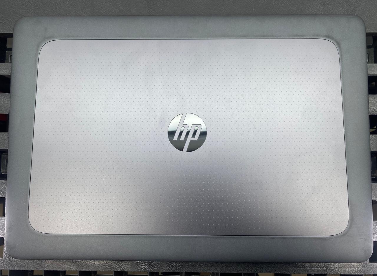 Laptop HP ZBook 15 G3 15.6" 1920x1080 (FHD) Core i7-6700HQ 32GB RAM DDR4 512GB SSD WINDOWS 11 PRO c/ cargador