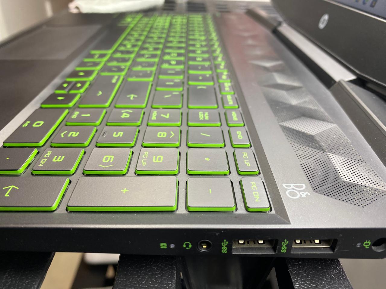 Laptop HP Pavilion 15-dk0000nj 15.6" 1920x1080 (FHD) Core i5-9300H 16GB RAM DDR4 512GB NVMe SSD + 1TB HDD WINDOWS 11 HOME c/ cargador