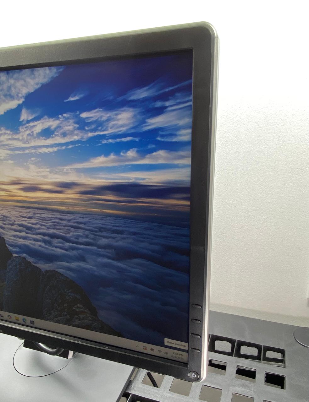 Monitor Dell P2214Hb 22" Full HD VGA DVI DisplayPort c/ Cable