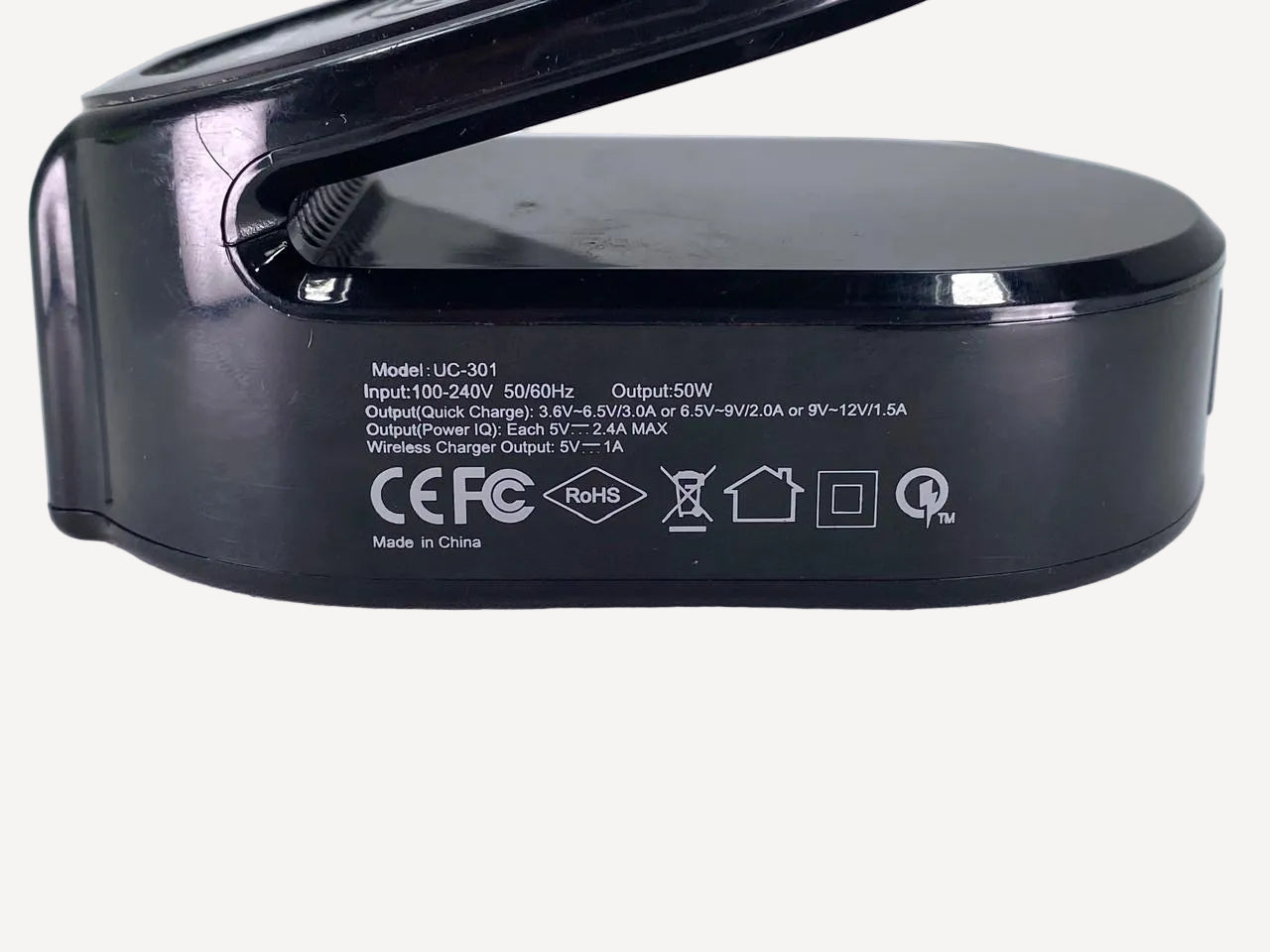 Cargador Inalámbrico Qualcomm Quick Charge 3.0 UC-301 c/ Cable