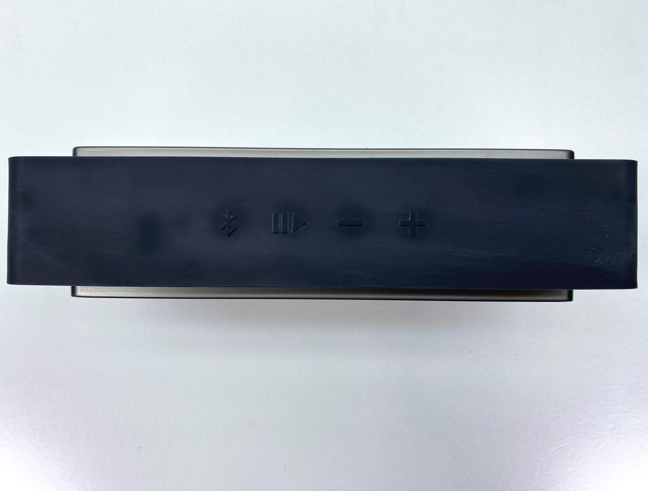 Parlante Bluetooth Bowers & Wilkins T7 Wireless c/ Cable