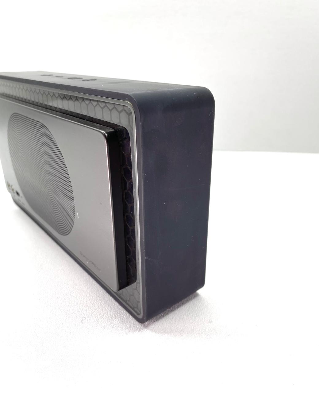 Parlante Bluetooth Bowers & Wilkins T7 Wireless c/ Cable