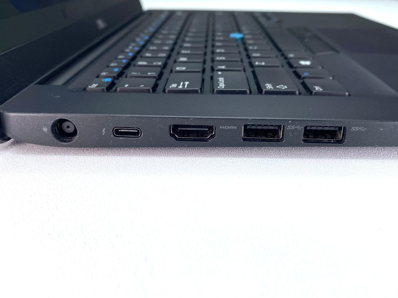 Laptop Dell Latitude 7490 14" 1920x1080 (FHD) Touchscreen Core i5-8350U 16GB RAM DDR4 256GB M.2 SSD WINDOWS 11 PRO c/ cargador