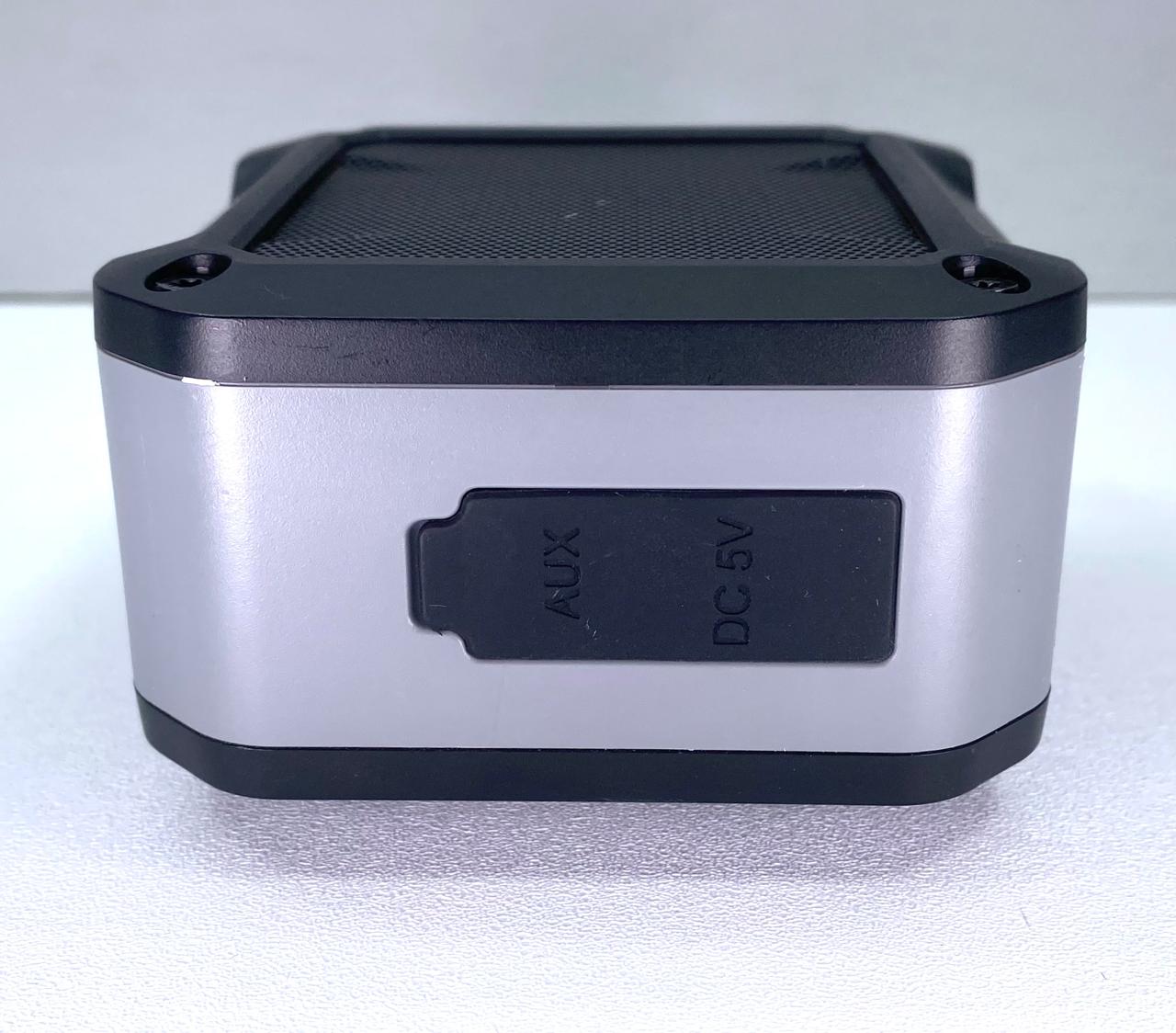 Parlante Bluetooth Magnético Pequeño BT081 c/ cargador