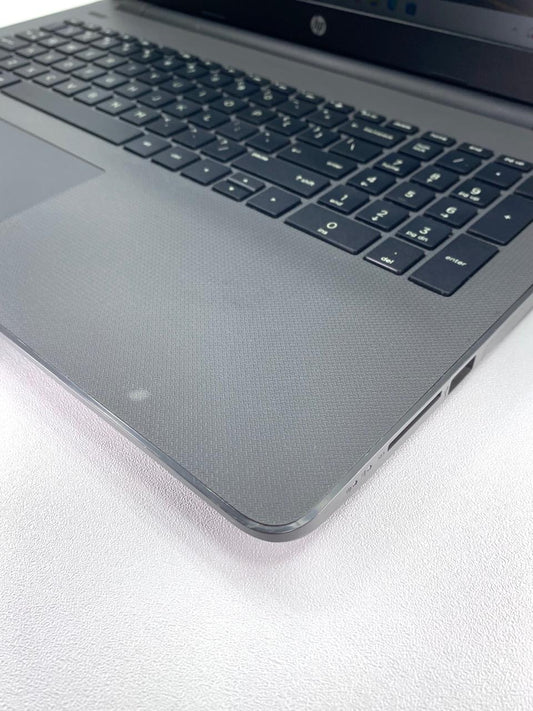 Laptop HP 255 G6 A6-9220 15.6" 1366x768 (HD) A6-9220 16GB RAM DDR4 275GB SSD WINDOWS 11 HOME c/ cargador