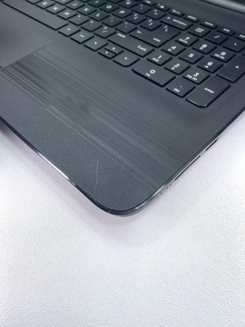 Laptop HP 15-ba009dx 15.6" 1366x768 (HD) A6-7310 16GB RAM DDR3L 128GB SSD WINDOWS 11 HOME c/ cargador