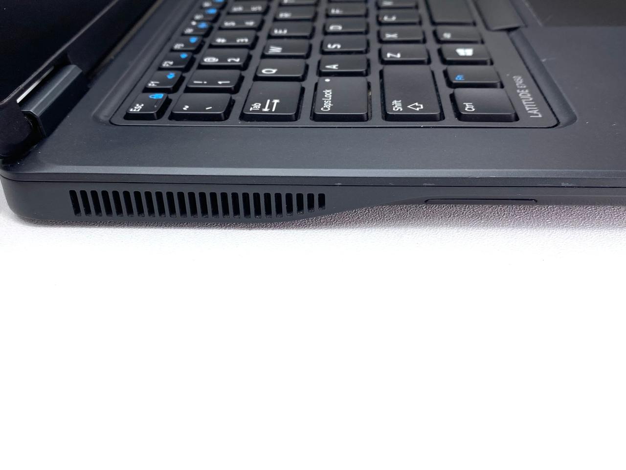 Laptop Dell Latitude E7450 14" 1920x1080 (FHD) Core i5-5300U 16GB RAM DDR3L 240GB SSD WINDOWS 11 PRO c/ cargador