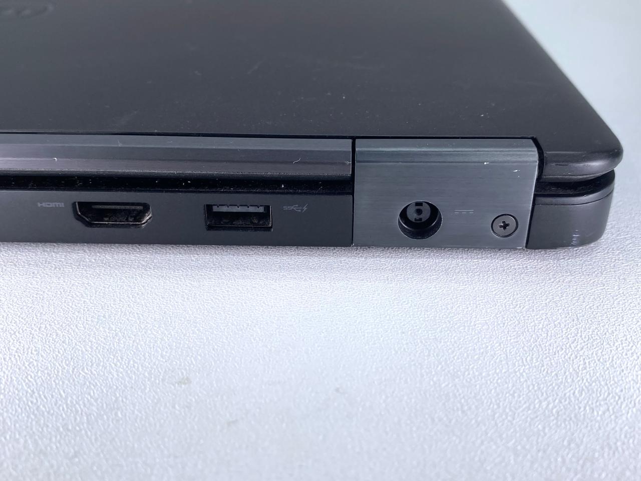 Laptop Dell Latitude E7450 14" 1920x1080 (FHD) Core i5-5300U 16GB RAM DDR3L 240GB SSD WINDOWS 11 PRO c/ cargador