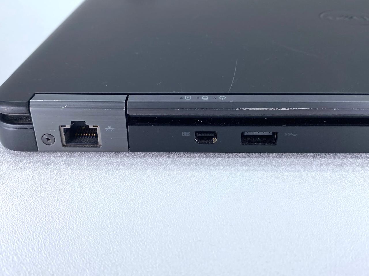 Laptop Dell Latitude E7450 14" 1920x1080 (FHD) Core i5-5300U 16GB RAM DDR3L 240GB SSD WINDOWS 11 PRO c/ cargador