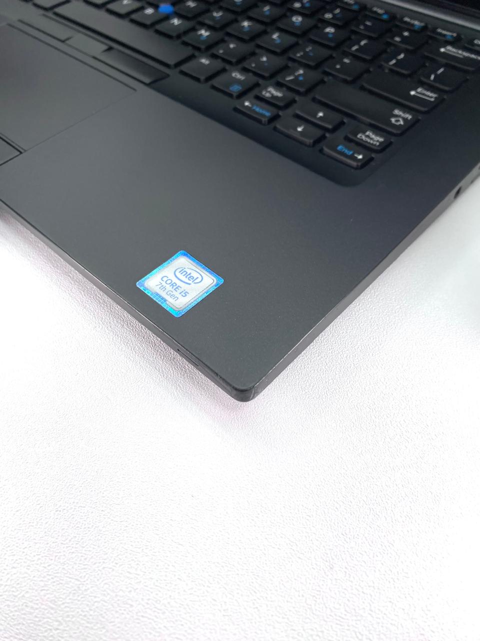 Laptop Dell Latitude 7480 14" 1920x1080 (FHD) Táctil Core i5-7200U 16GB RAM DDR4 256GB M.2 SSD WINDOWS 11 PRO c/ cargador