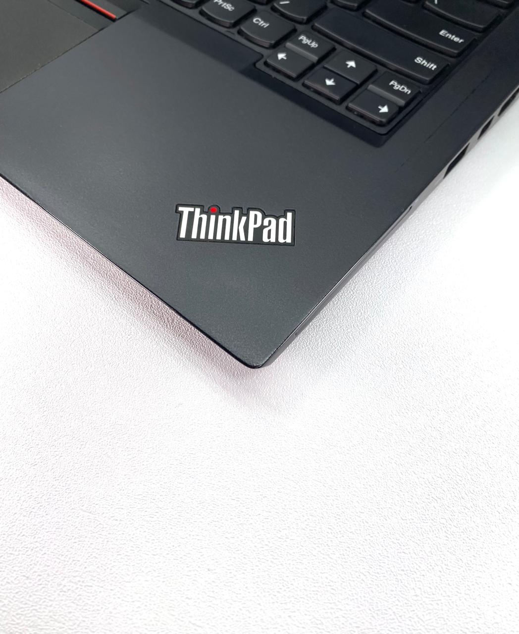 Laptop Lenovo ThinkPad T460s 14" 1920x1080 (FHD) Core i5-6200U 12GB RAM DDR4 256GB M.2 SSD WINDOWS 11 HOME c/ cargador