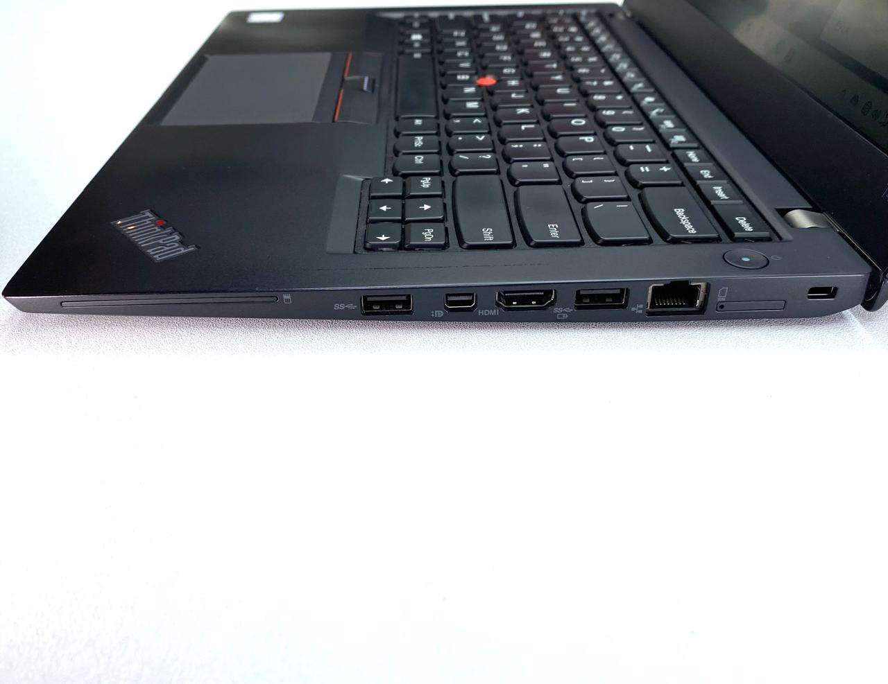 Laptop Lenovo ThinkPad T460s 14" 1920x1080 (FHD) Core i5-6200U 12GB RAM DDR4 256GB M.2 SSD WINDOWS 11 HOME c/ cargador