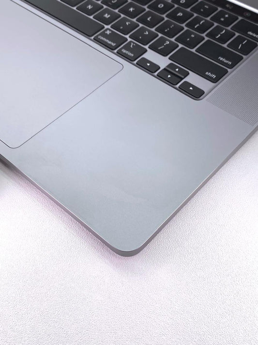 Laptop Apple MacBook Pro 2019 16" 3072x1920 (Retina) Core i7-9750H 16GB DDR4 512GB SSD macOS SEQUOIA c/ cargador