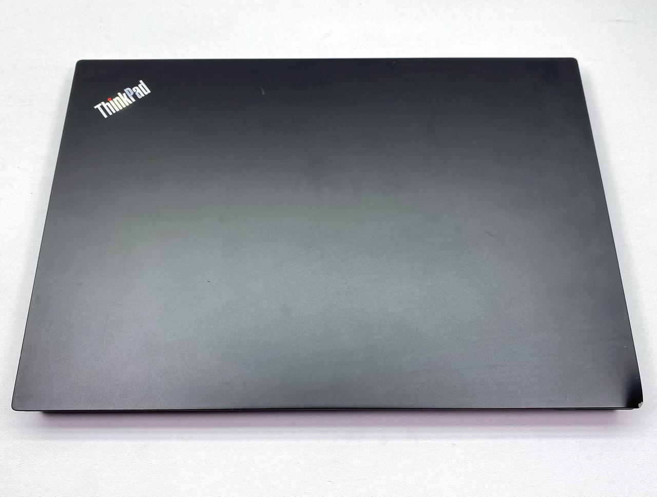 Laptop Lenovo ThinkPad E590 15.6" 1920x1080 (FHD) Core i5-8265U 16GB RAM DDR4 256GB NVMe SSD + 500GB HDD WINDOWS 11 PRO c/ cargador