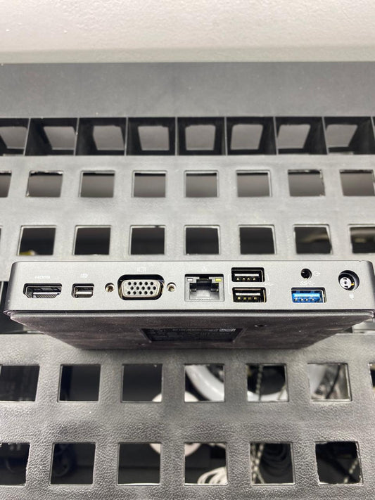 Estación de Acoplamiento Dell WD15 USB-C con Doble Pantalla y Cargador Dell de 130 Watts