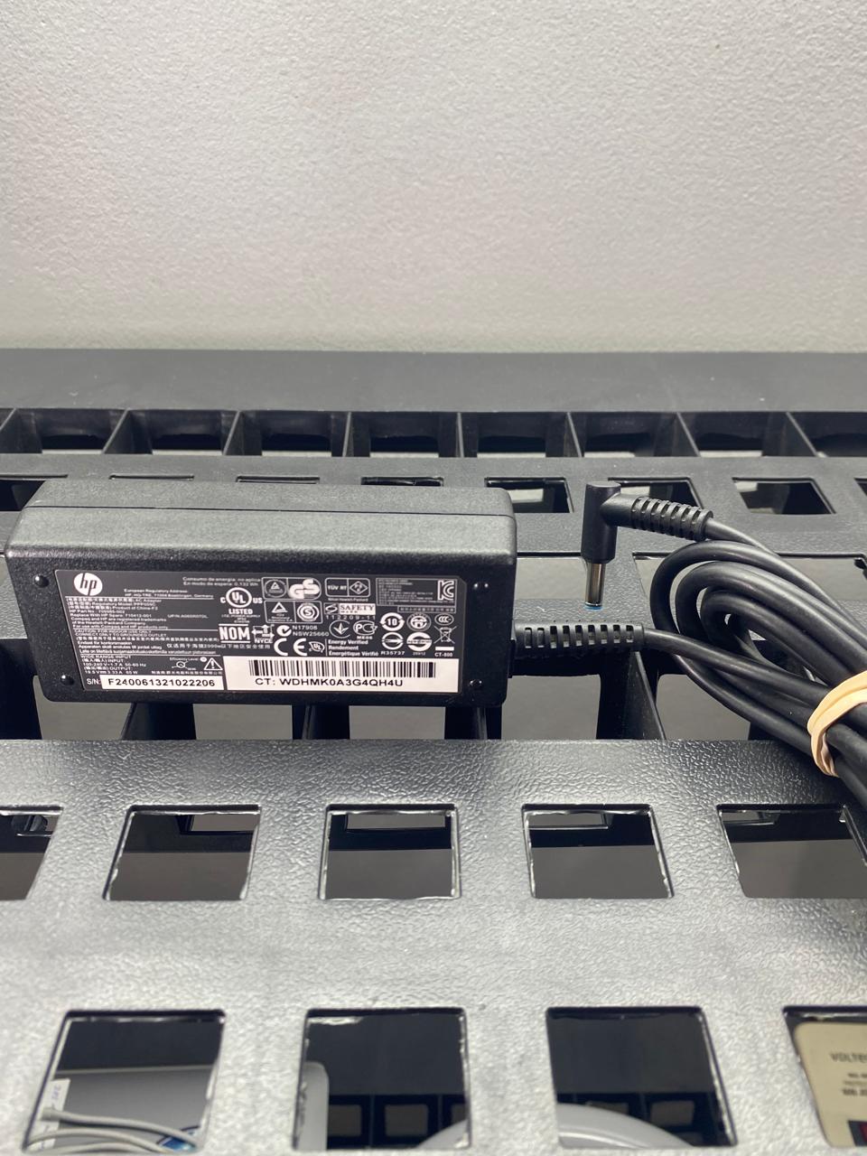 Cargador Original HP Punta Azul para Laptop c/ Cable de Corriente