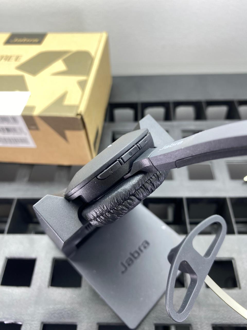 Auricular Jabra Pro 925 con Conectividad Dual 925-15-508-185 con Caja y Manual