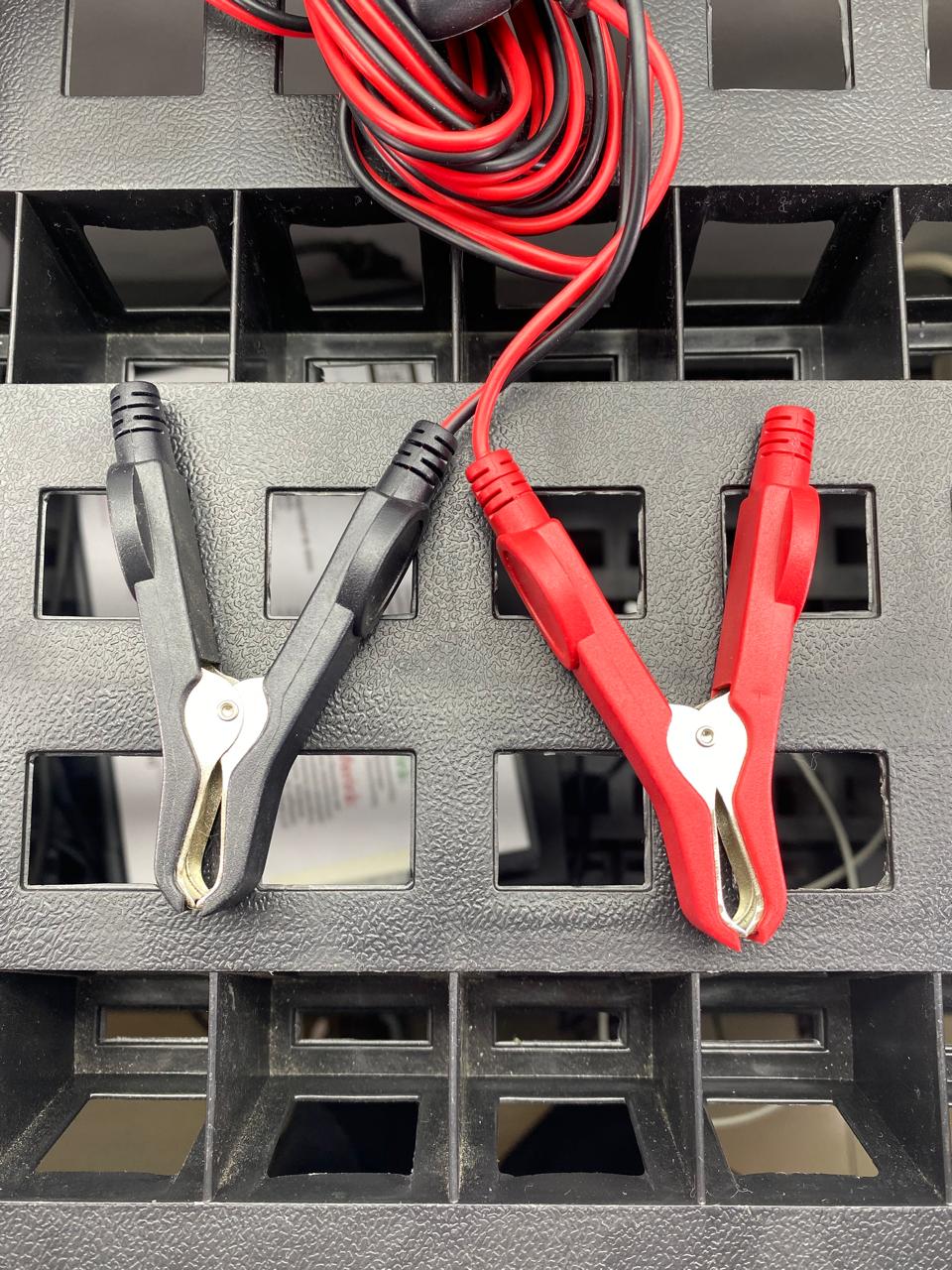 Cargador y Mantenedor de Batería NOCO Genius G750 para 6V/12V - 0.75 Amp