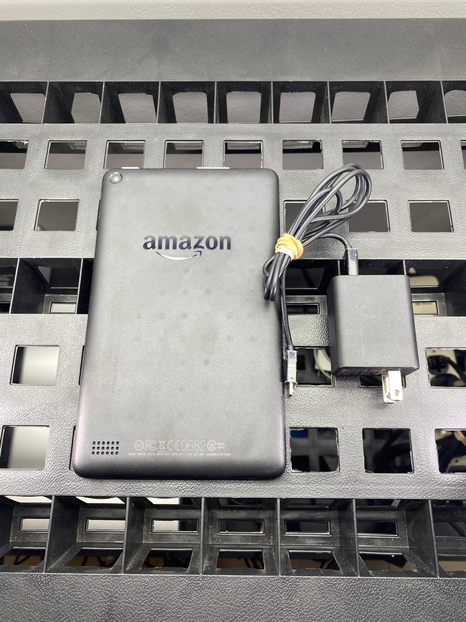 Amazon Kindle Fire HD 7 5ta Generación 8GB Wi-Fi 7" Con Cargador (Descontinuada)