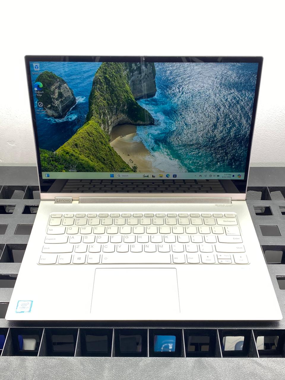Laptop Lenovo ThinkPad X1 Carbon 14" Core i7-8550U 16GB RAM 512GB M.2 SSD WINDOWS 11 PRO c/cargador