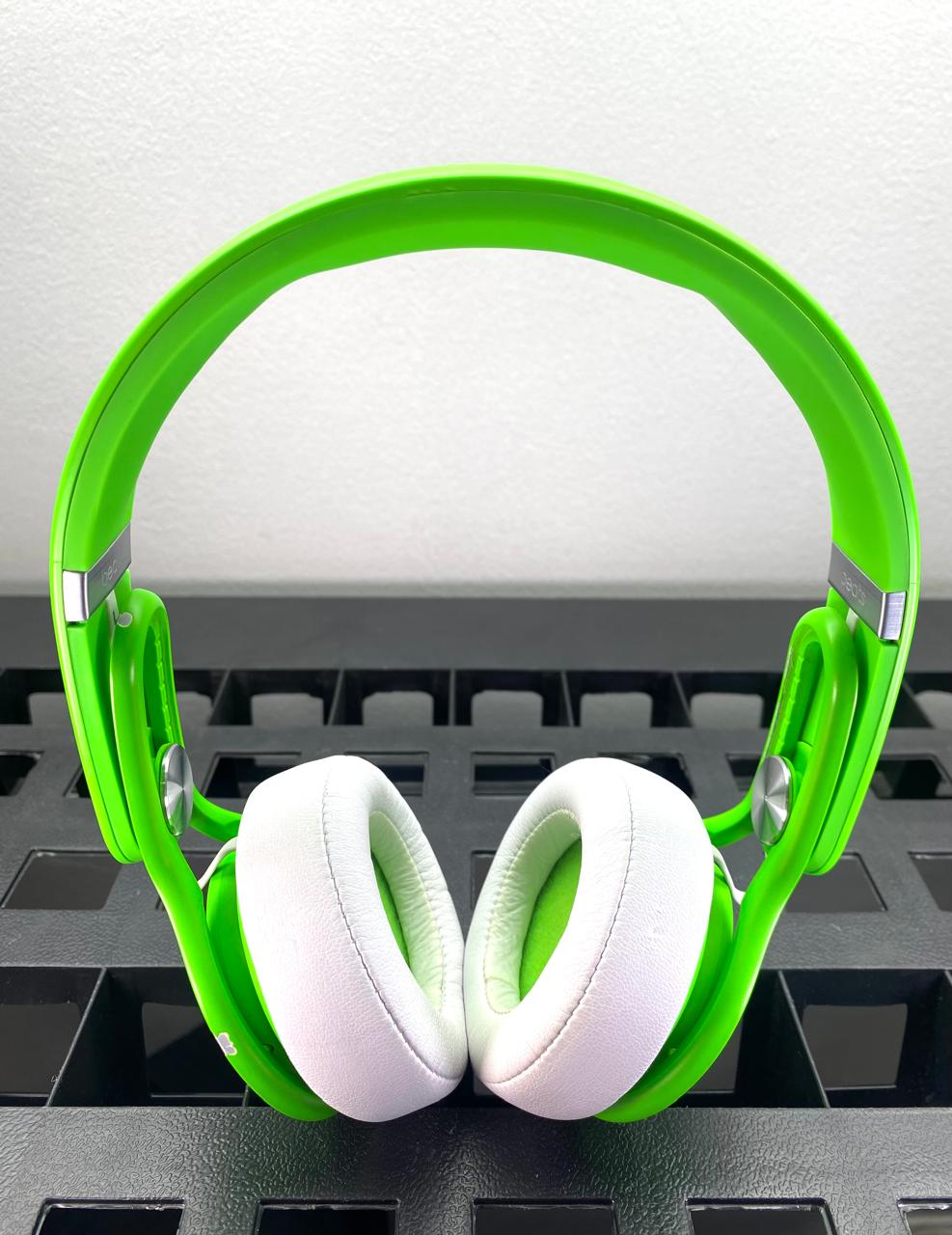 Audífonos Beats Mixr c/ estuche