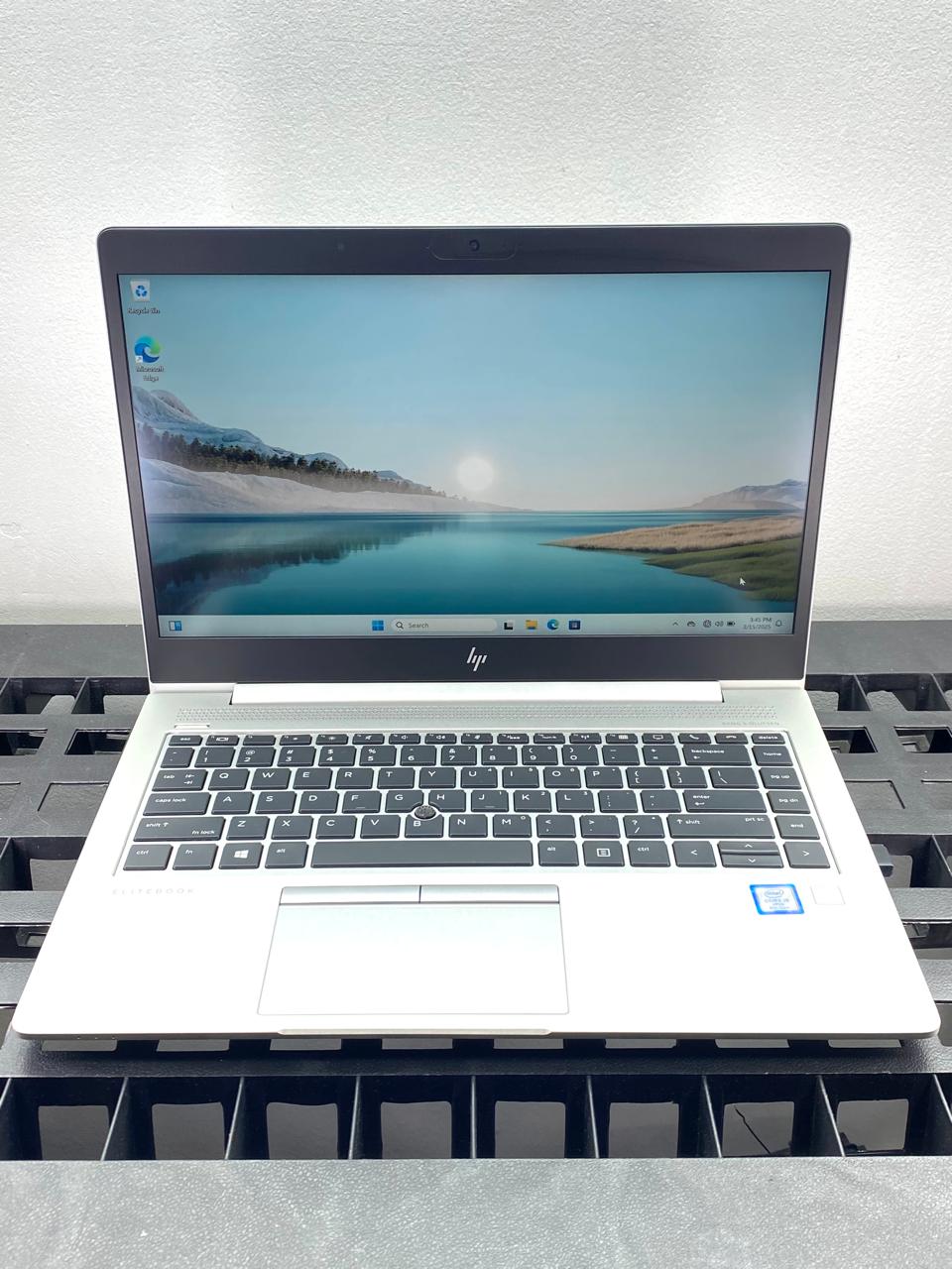 Laptop HP EliteBook 840 G6 14" 1920x1080 (FHD) Core i5-8365U 16GB RAM DDR4 128GB M.2 SSD WINDOWS 11 PRO c/ cargador