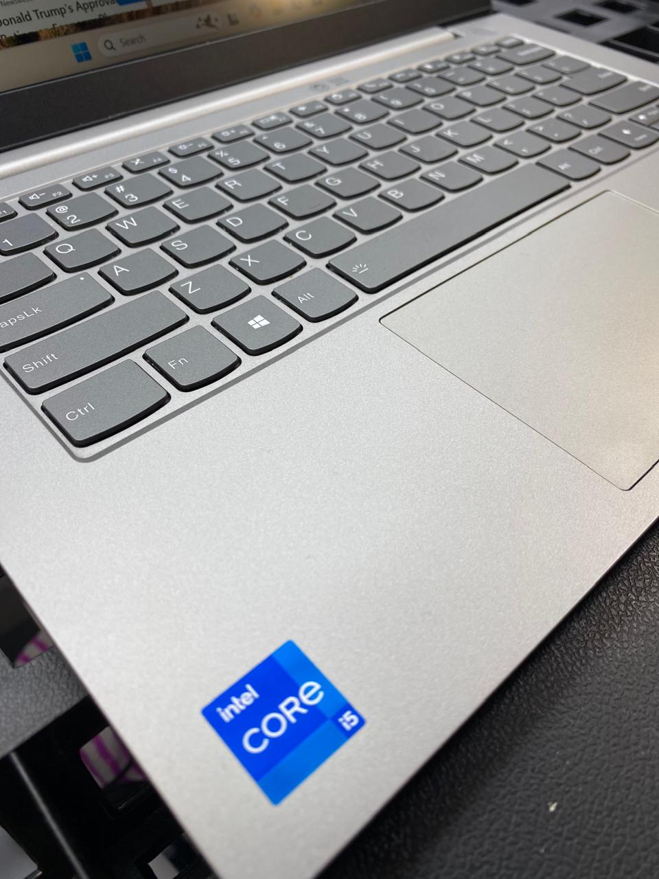 Laptop Lenovo ThinkBook 14 G2 ITL 14" 1920x1080 (FHD) Core i5-1135G7 16GB RAM DDR4 512GB NVMe SSD + 1TB HDD WINDOWS 11 PRO c/ cargador