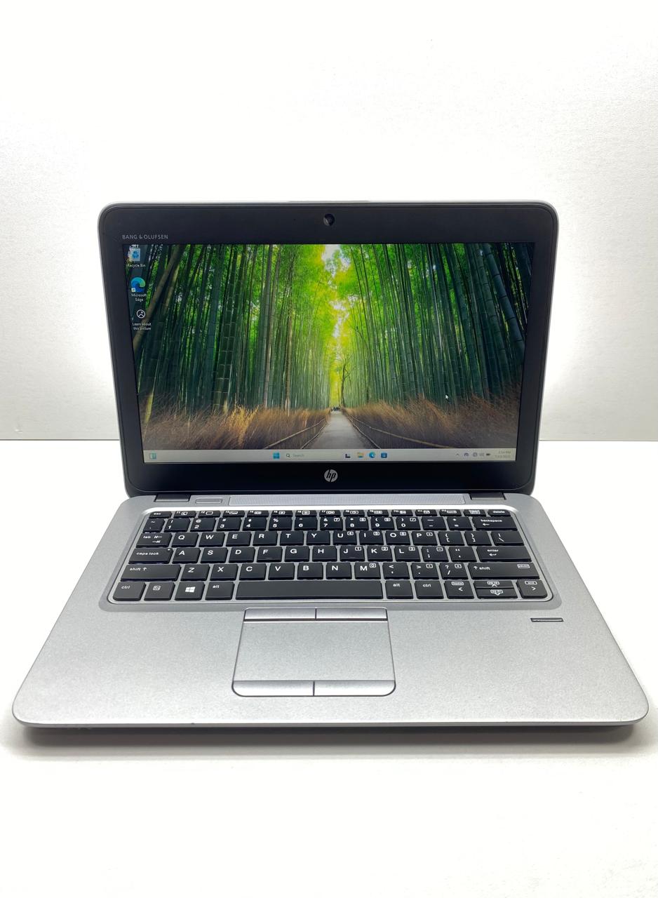 Laptop HP EliteBook 820 G3 12.5" 1366x768 (HD) Core i5-6200U 16GB RAM DDR4 256GB M.2 SSD WINDOWS 11 PRO c/ cargador