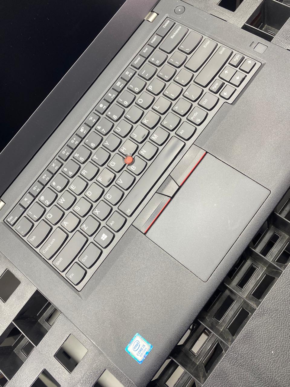 Laptop Lenovo ThinkPad T480 14" Core i5-8350U 16GB RAM 256GB M.2 SSD WINDOWS 11 PRO c/cargador