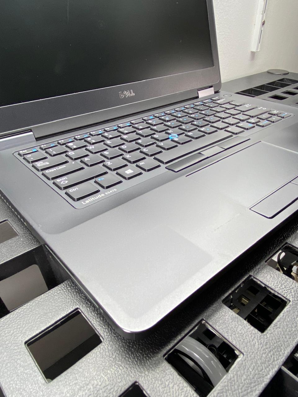 Laptop Dell Latitude E5470 14" Core i5-6300U 16GB RAM 256GB NVMe SSD WINDOWS 11 PRO c/cargador