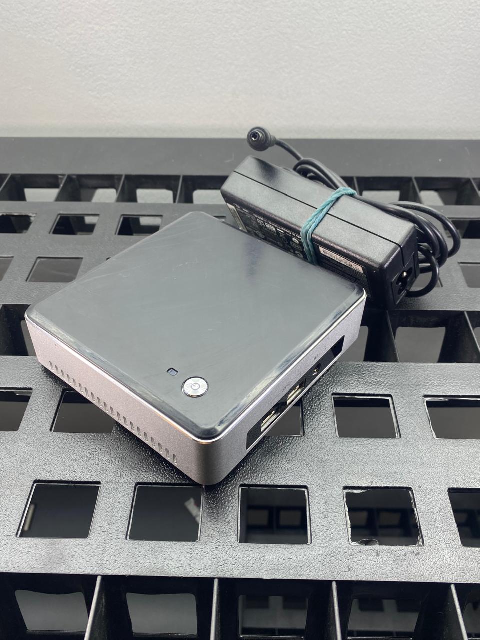 Desktop Intel Nuc DC3217IYE Core i3-3217U 8GB RAM 64GB mSATA SSD WINDOWS 10 PRO c/cargador