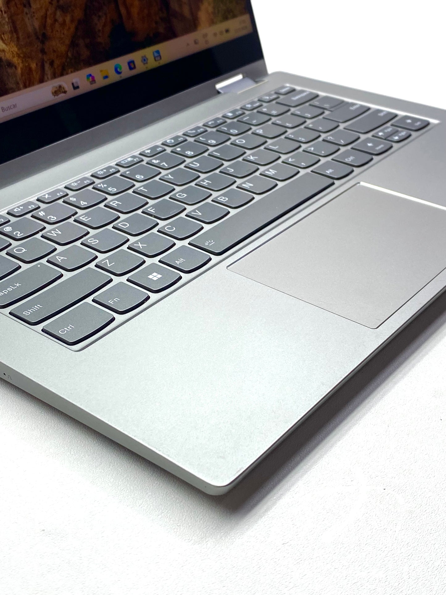 Laptop Lenovo ThinkBook 14s Yoga 14" 1920x1080 (FHD) Core i7-1165G7 16GB RAM DDR4 256GB NVMe SSD WINDOWS 11 PRO c/ cargador