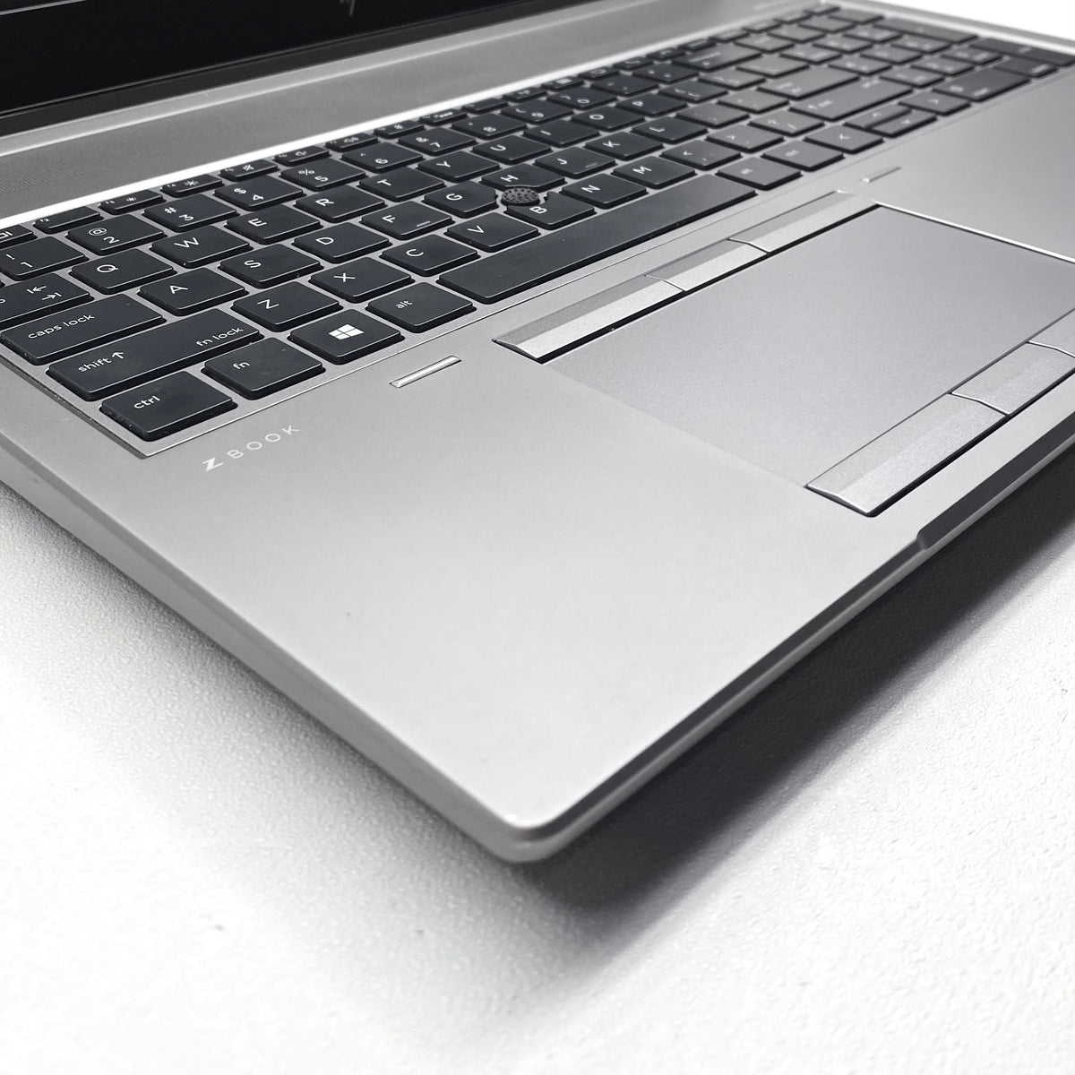 Laptop HP ZBook 15 G5 15.6" Core i7-8750H 250GB 32GB P2000 4GB c/ Cargador