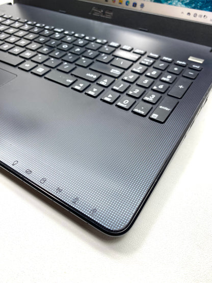 Laptop ASUS X501A 15.6" 1366x768 (HD) Core i3-3120M 8GB RAM DDR3 240GB SSD WINDOWS 11 PRO c/ cargador