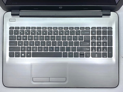 Laptop HP 15-ba113cl 15.6" 1366x768 (HD) A10-9600P 16GB RAM DDR4 500GB SSD WINDOWS 11 HOME c/ cargador