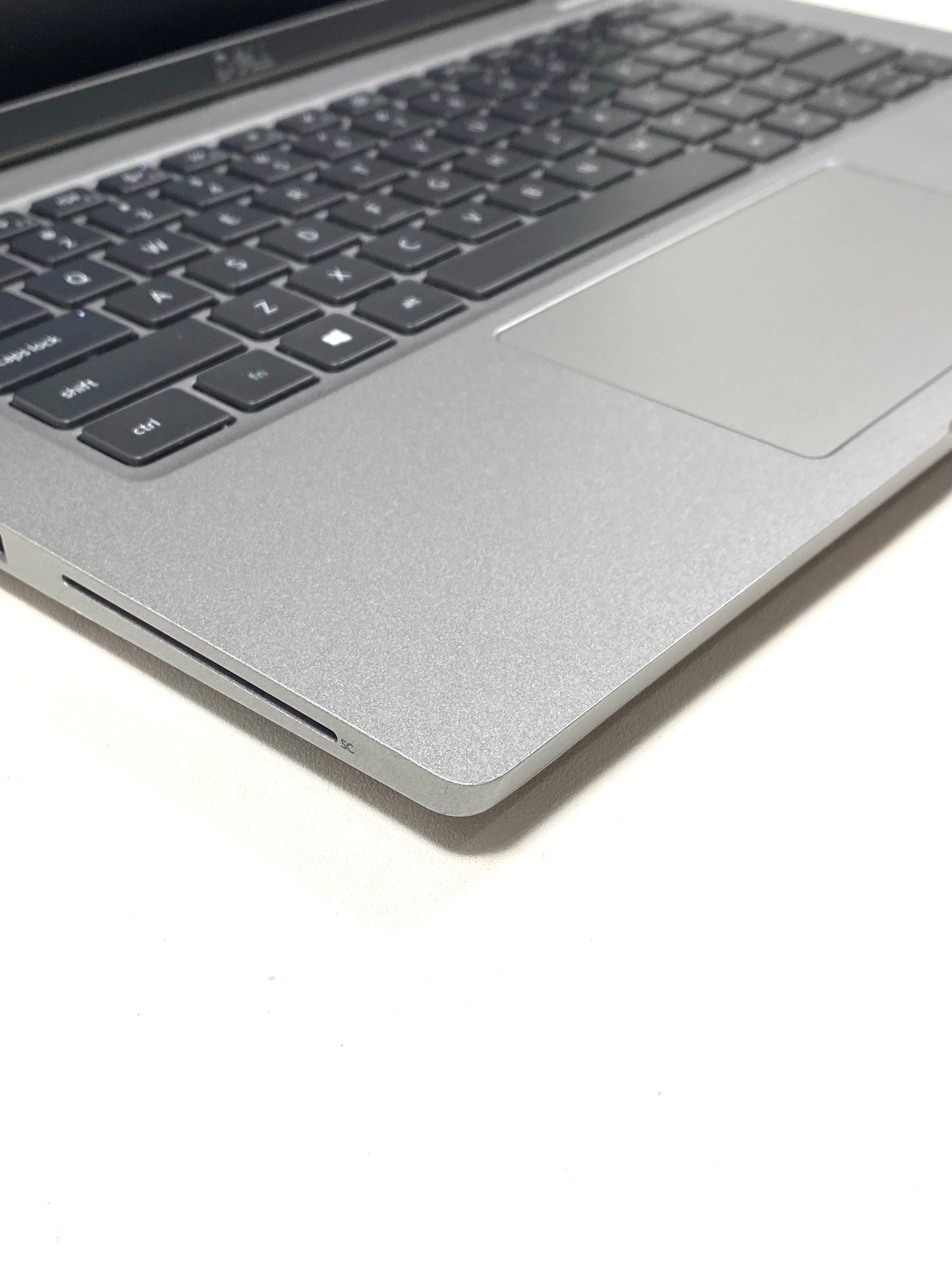 Laptop Dell Latitude 5420 14" 1920x1080 (FHD) Core i5-1145G7 16GB RAM DDR4 512GB M.2 SSD WINDOWS 11 PRO c/ cargador