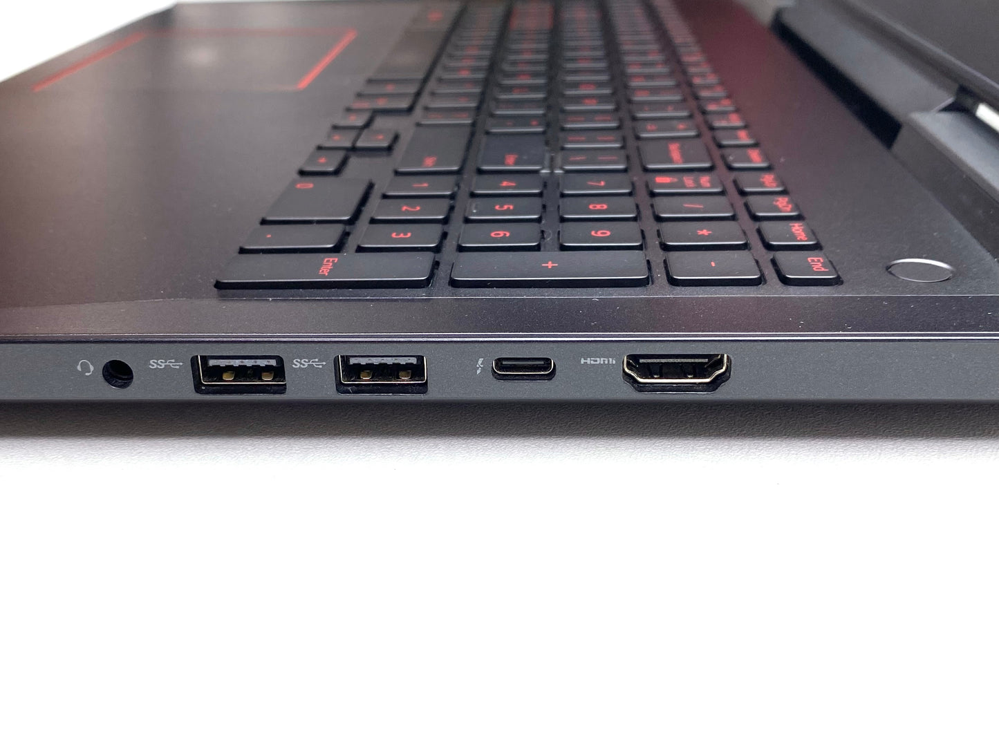 Laptop Dell Inspiron 7577 15.6" 1920x1080 (FHD) Core i5-7300HQ 16GB RAM DDR4 256GB M.2 SSD + 1TB HDD WINDOWS 11 HOME c/ cargador