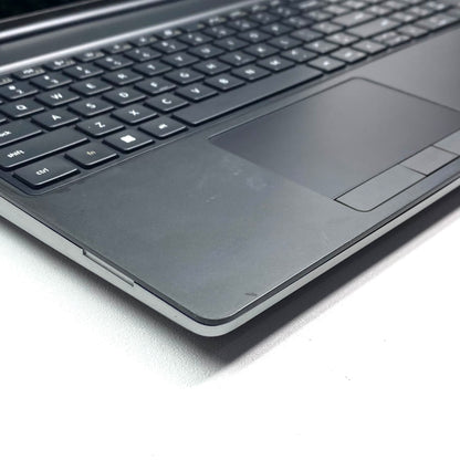 Laptop Dell Precision 7560 15.6" FHD Core i9-11950H 64GB RAM DDR4 512GB SSD RTX A2000 c/ cargador