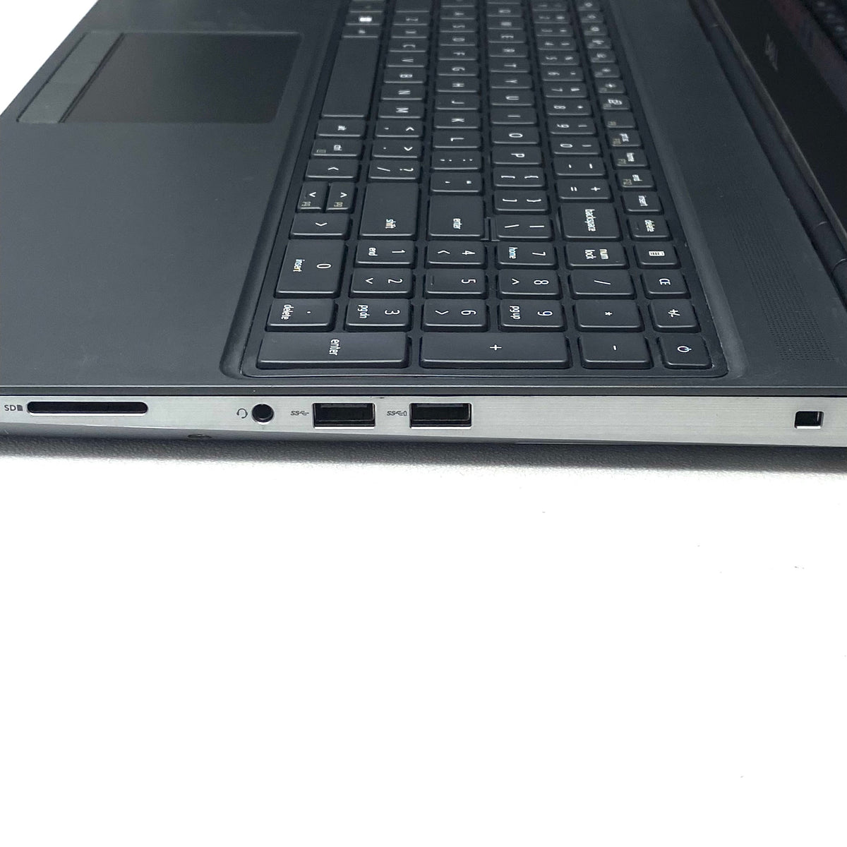 Laptop Dell Precision 7560 15.6" FHD Core i9-11950H 64GB RAM DDR4 512GB SSD RTX A2000 c/ cargador