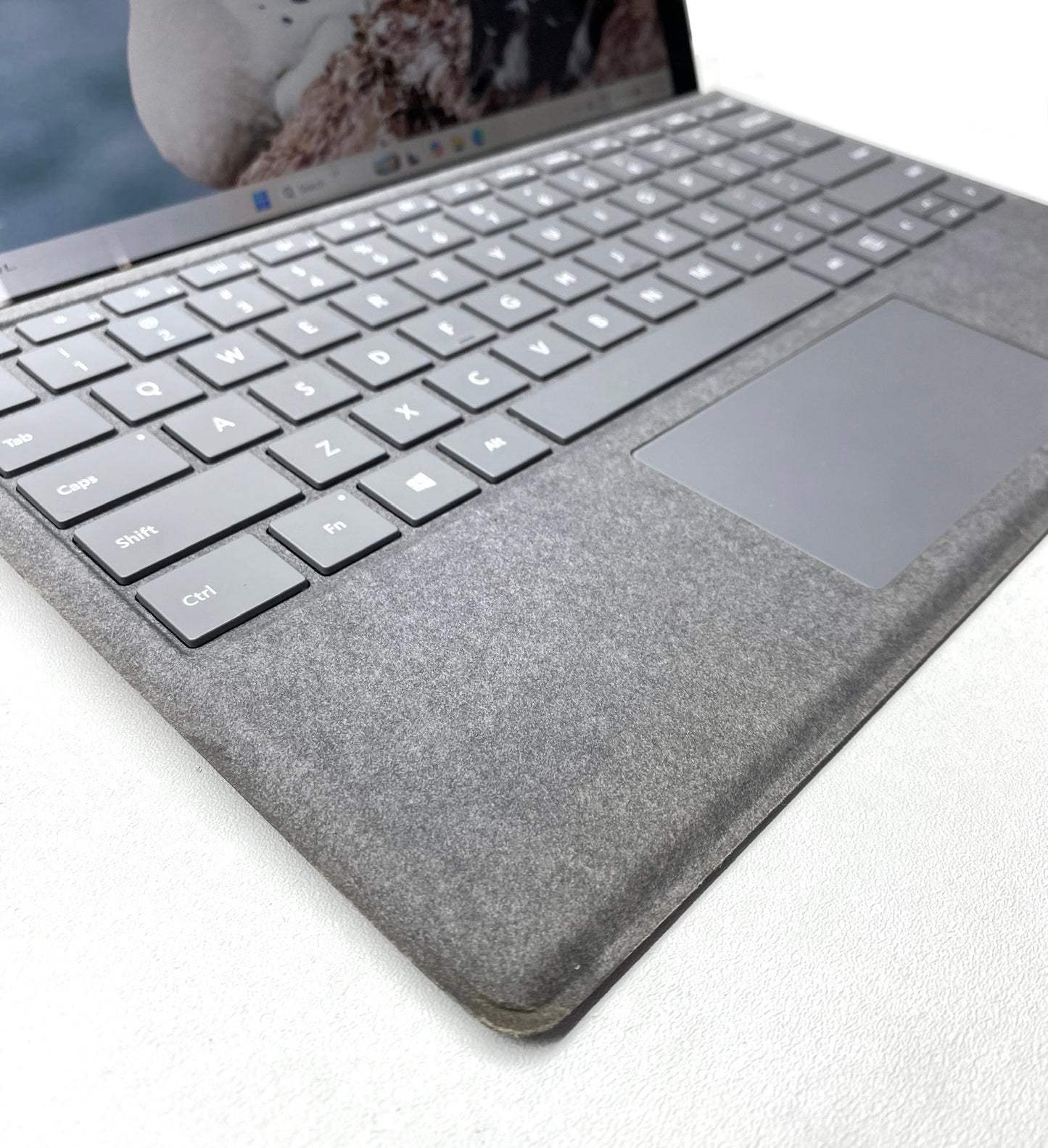 Laptop Microsoft Surface Pro 7 12.3" 2736x1824 (2K) Core i5-1035G4 8GB RAM DDR4 256GB SSD WINDOWS 11 HOME c/ cargador