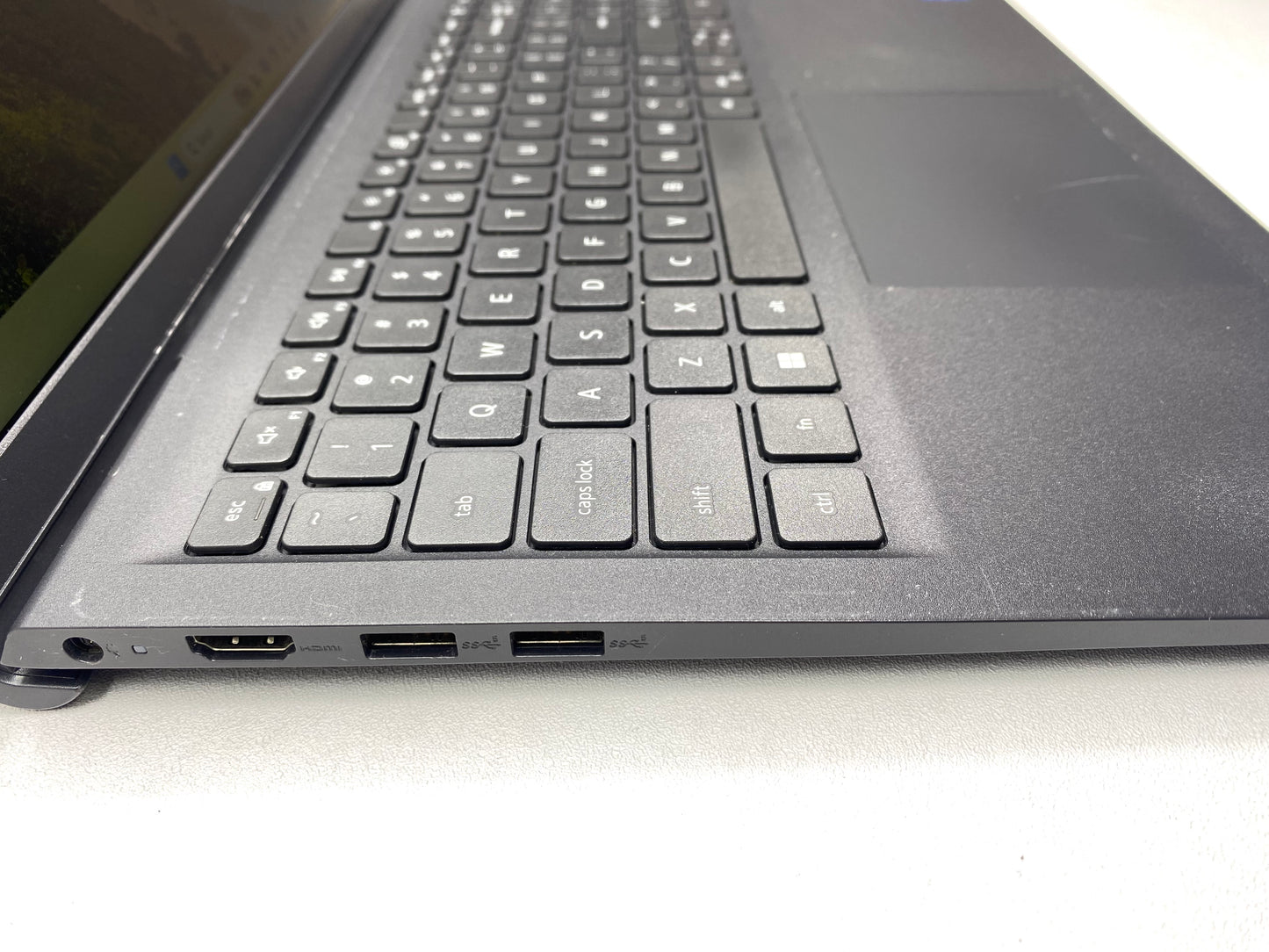 Laptop Dell Inspiron 15 3520 15.6" 1920x1080 (FHD) Touchscreen Core i5-1235U 16GB RAM DDR4 512GB NVMe SSD + 1TB HDD WINDOWS 11 HOME c/ cargador