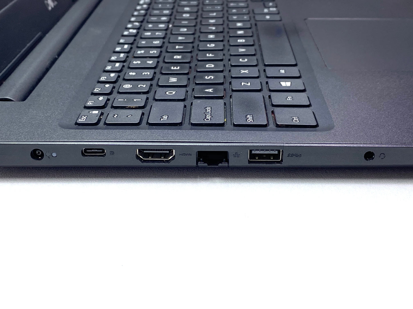 Laptop Dell Latitude 3590 15.6" 1920x1080 (FHD) Core i5-8250U 16GB RAM DDR4 256GB NVMe SSD + 500GB HDD WINDOWS 11 PRO c/ cargador