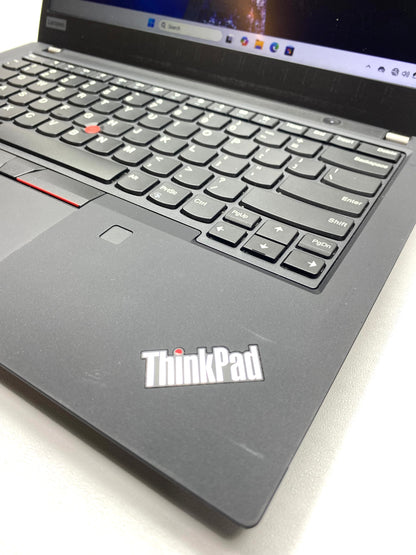Laptop Lenovo ThinkPad T490 14" 1920x1080 (FHD) Core i5-8265U 8GB RAM DDR4 128GB NVMe SSD WINDOWS 11 PRO c/ cargador