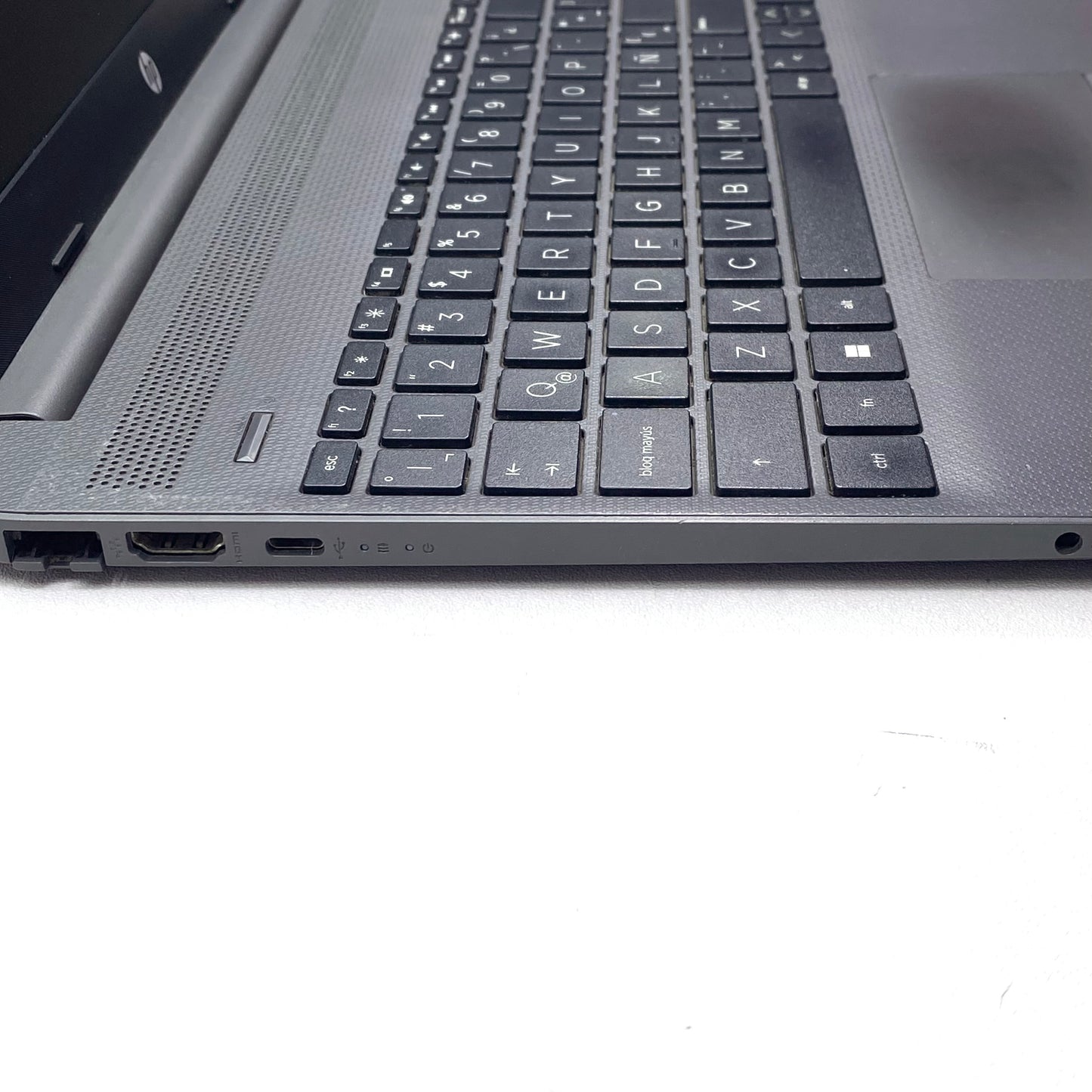 Laptop HP 250 G8 15.6" 1366x768 (HD) Core i5-1135G7 12GB RAM DDR4 512GB SSD WINDOWS 11 HOME c/ cargador