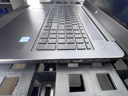 Laptop HP Zbook 15 G3 15.6 Core i7-6820HQ 32GB RAM 512 GB NVMe SSD Windows 10 PRO c/cargador
